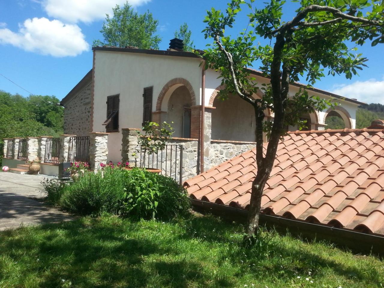 San Francesco E Il Lupo Apartment Pontremoli Luaran gambar